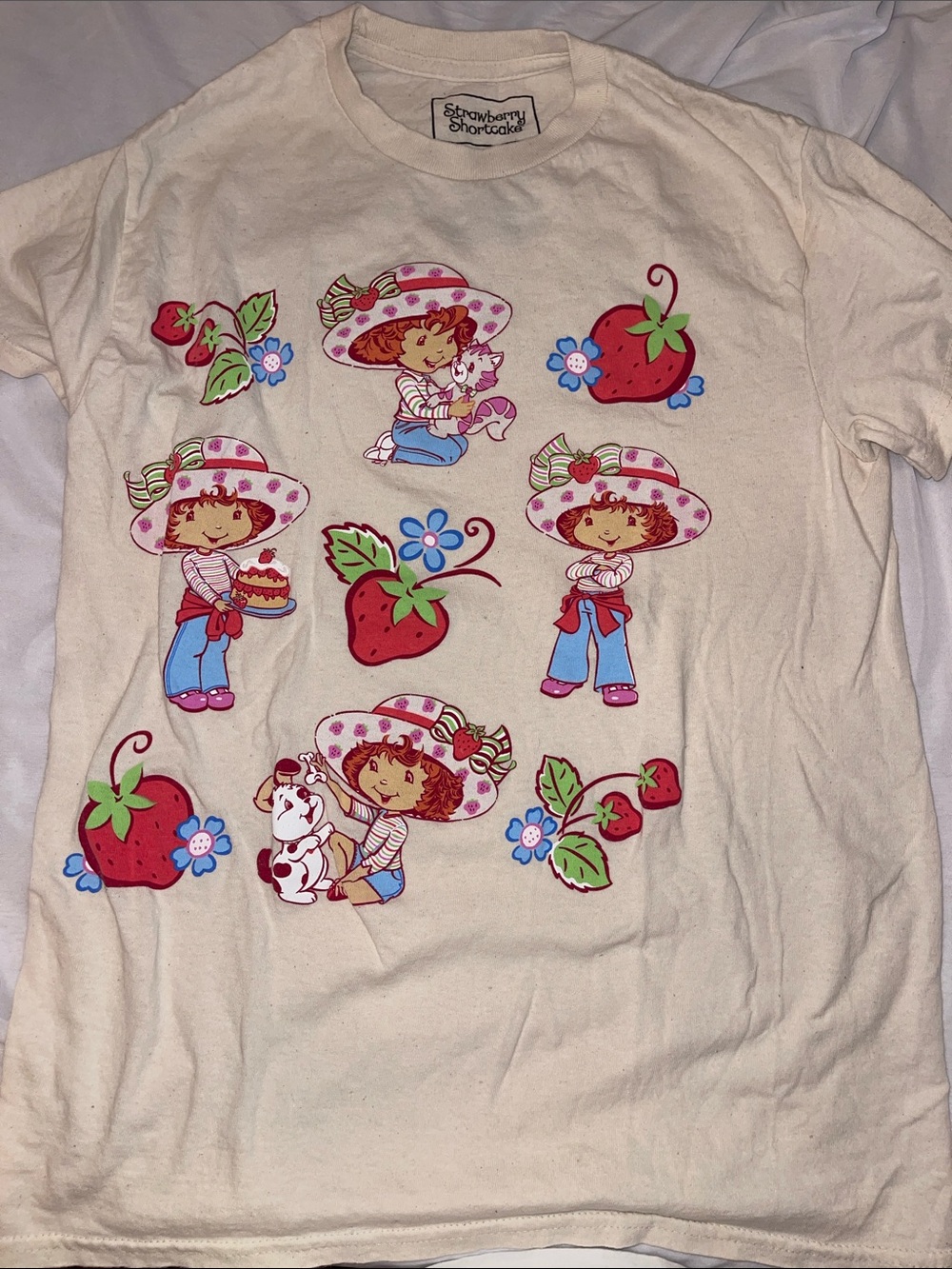 Strawberry Shortcake Cream Graphic Tee - Pink & Red Accents